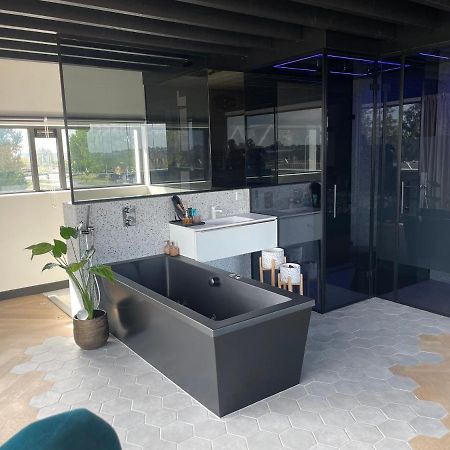 Above And Beyond - Luxe Suite Met Sauna En Stoomdouche Zaandam Zewnętrze zdjęcie